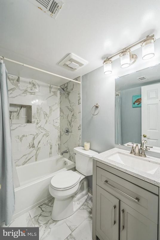 Bathroom, Interior, Marble, Marble Walls
