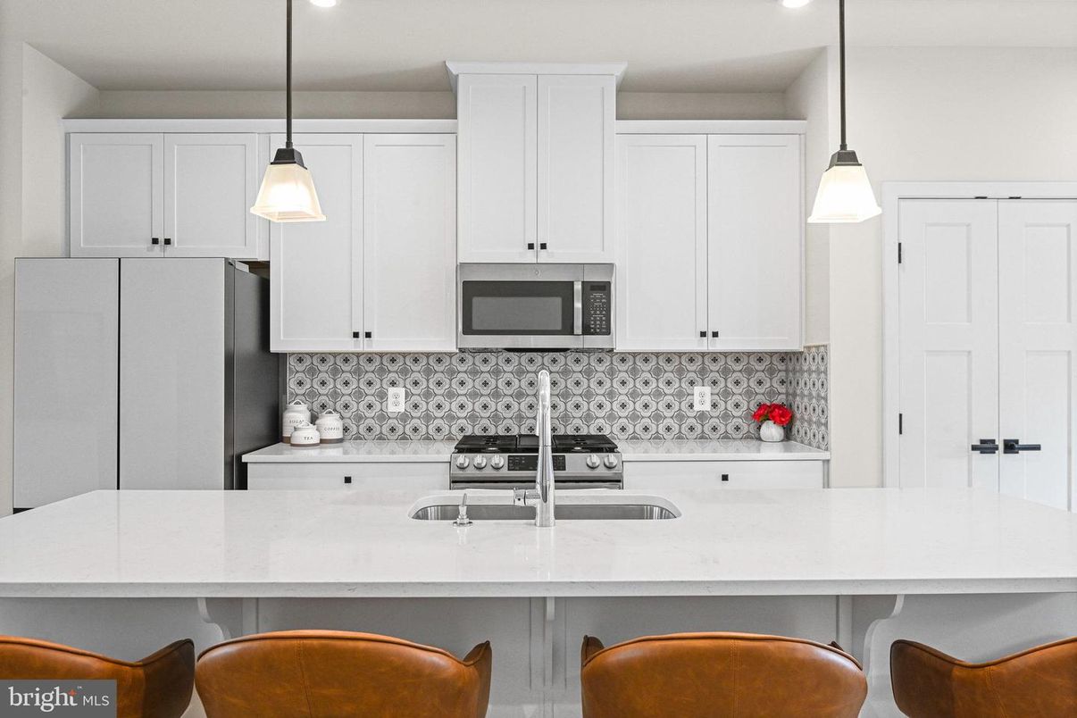 Interior, Kitchen, Pendant Lights, Recessed Lighting