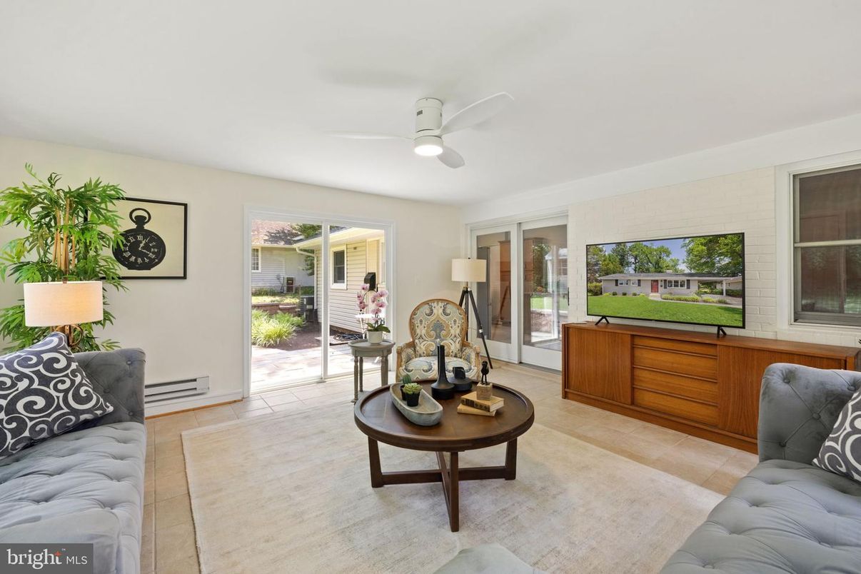 Interior, Living room