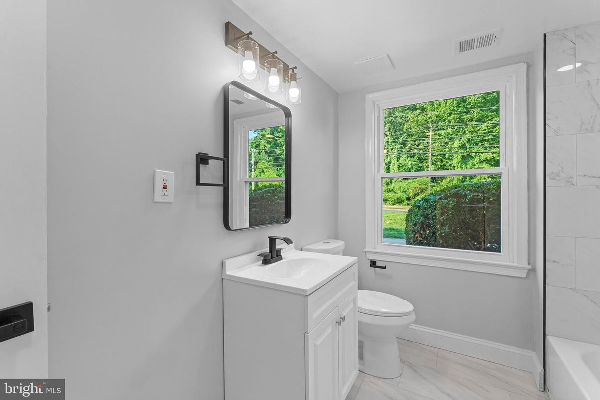 Bathroom, Interior, Marble, Marble Walls
