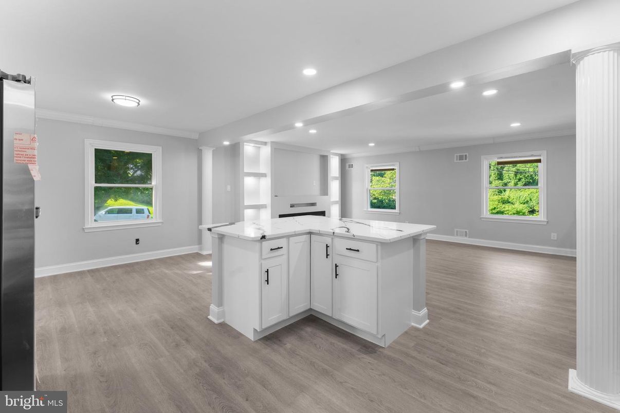 Interior, Kitchen, Recessed Lighting, Wood Texture Flooring