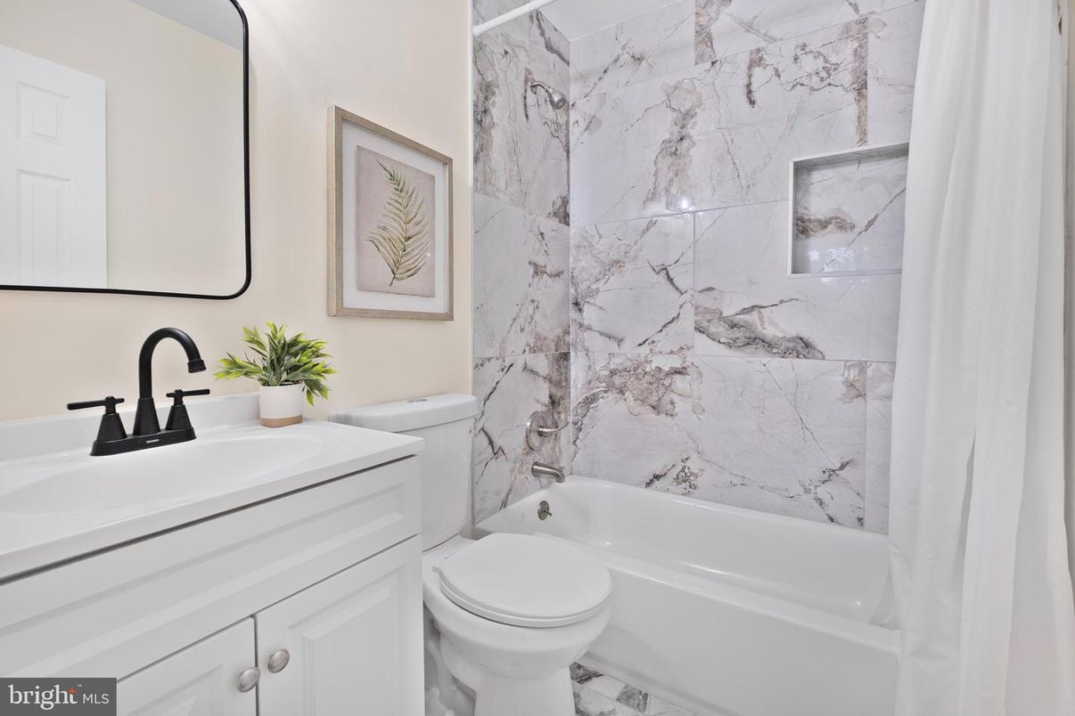 Bathroom, Interior, Marble Walls