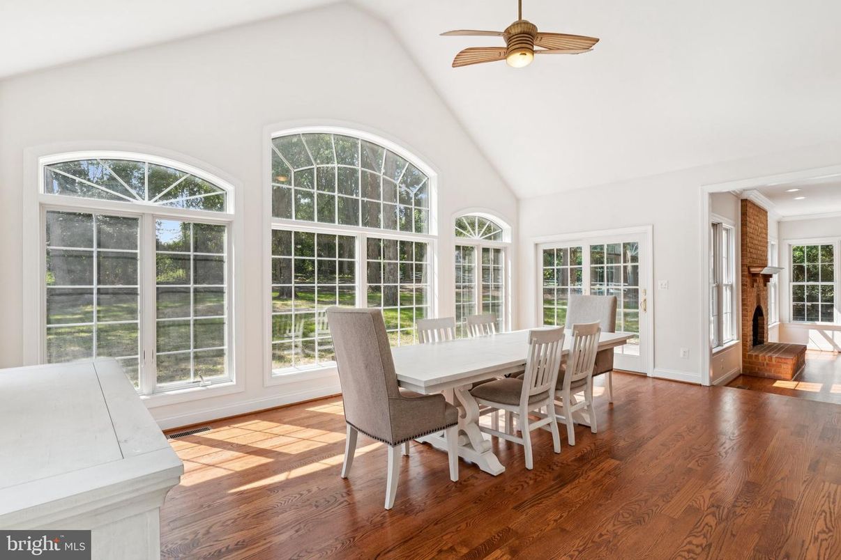 Dining room, Interior, Recessed Lighting, Wood Texture Flooring