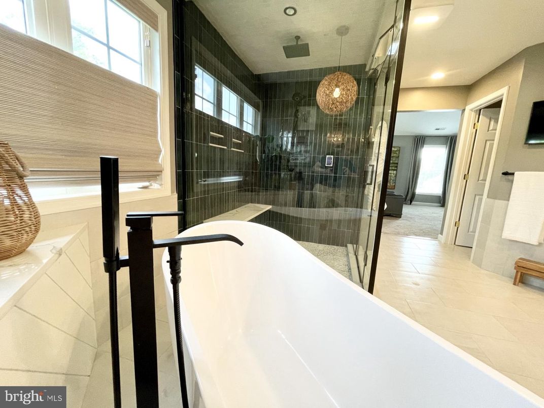Bathroom, Free Standing Baths, Glass Shower, Interior, Recessed Lighting