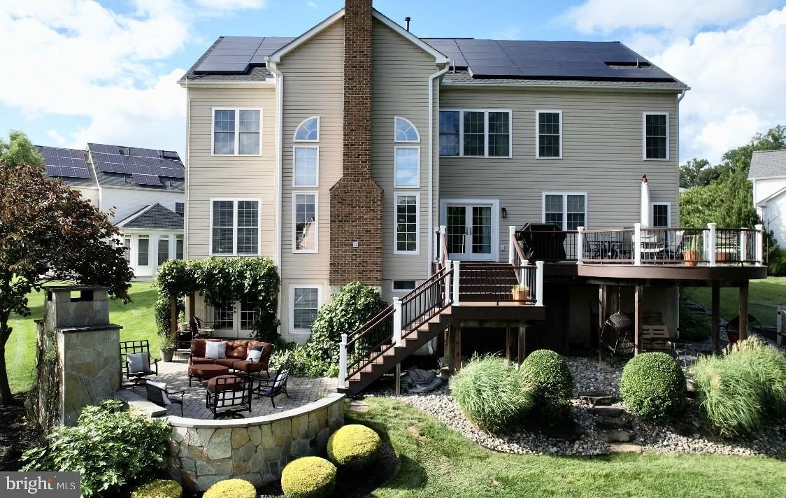 Exterior, Solar Panels