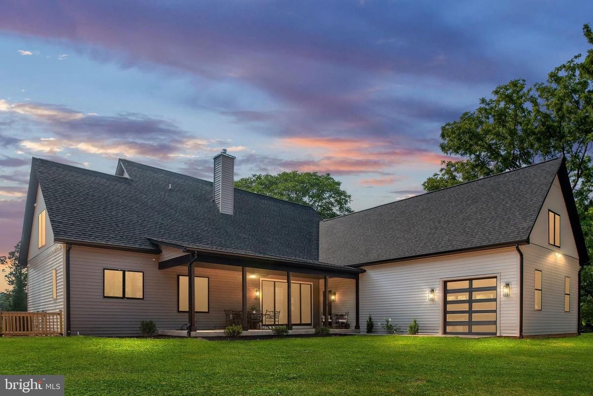 Attached, Backyard, Exterior, Facade, Farmhouse