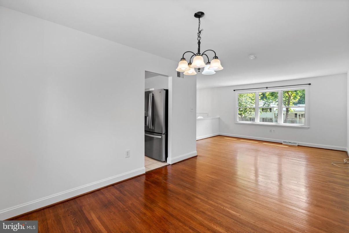 Chandelier, Empty room, Interior, Kitchen, Wood Texture Flooring