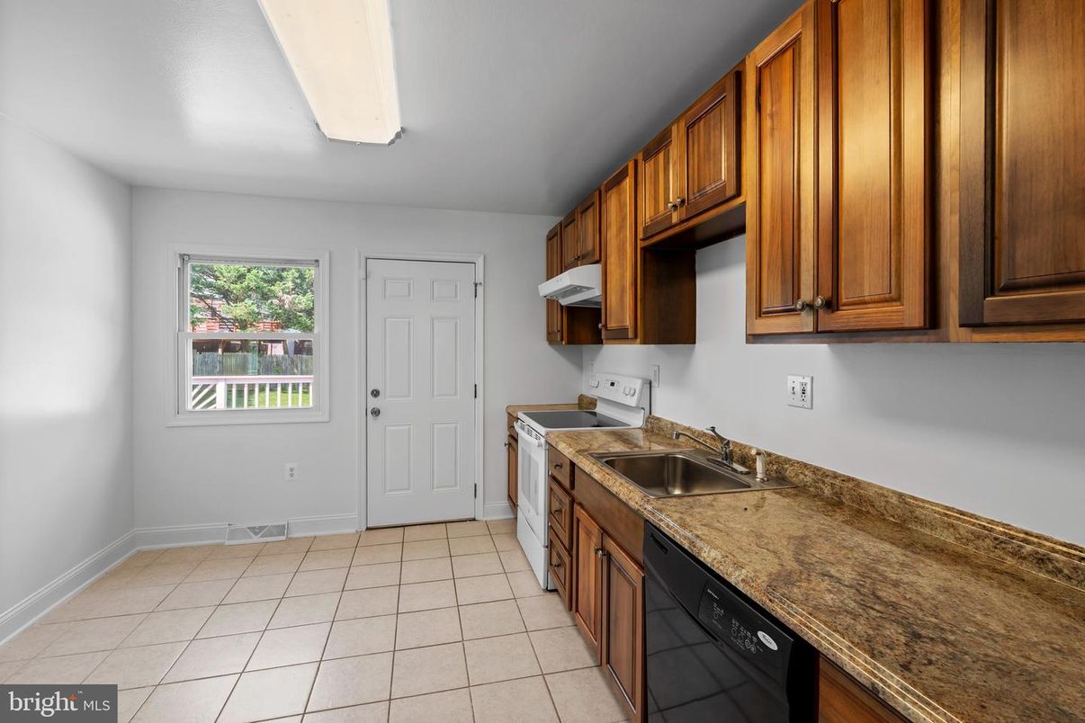Interior, Kitchen, Washer