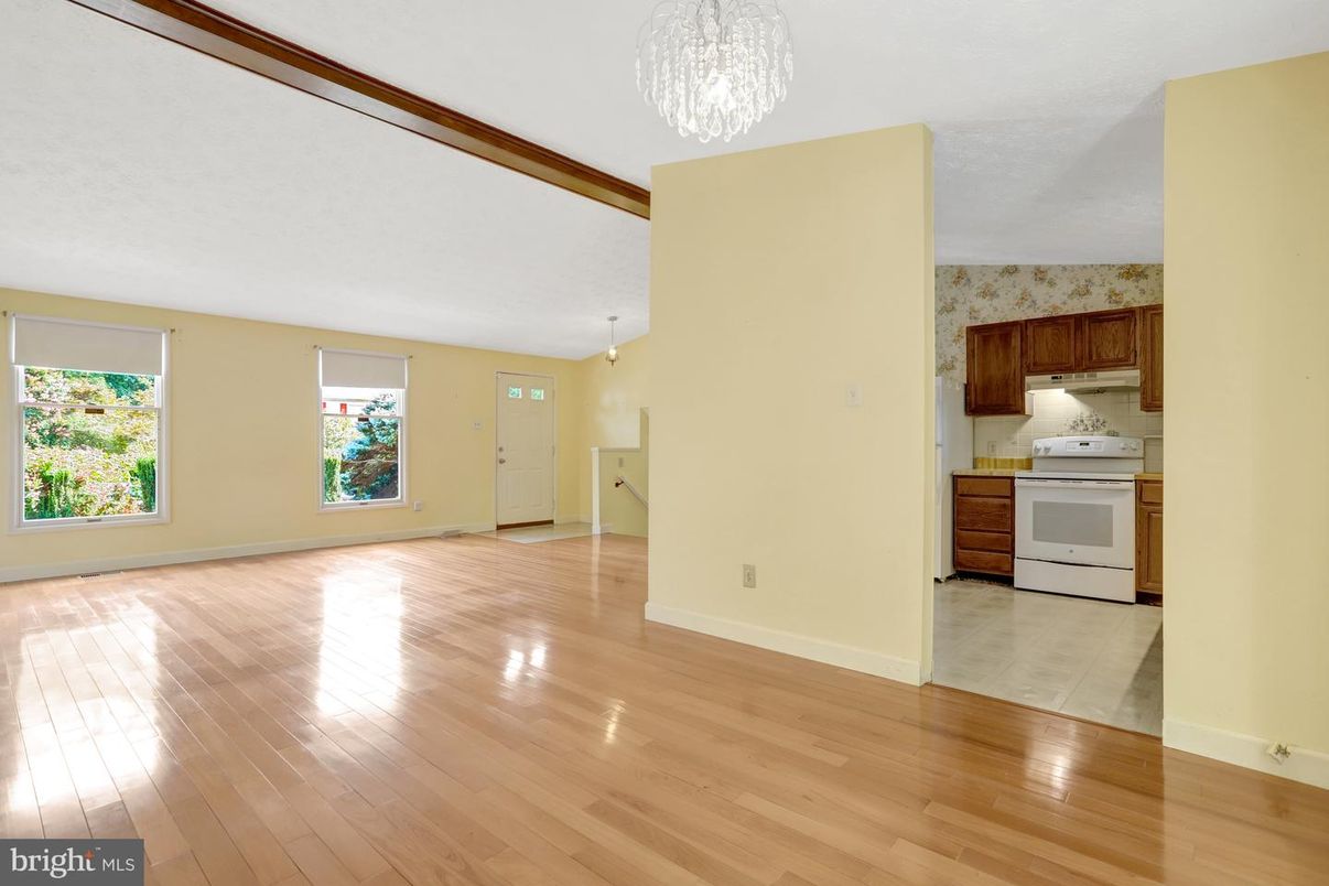 Chandelier, Empty room, Interior, Kitchen, Pendant Lights, Wood Texture Flooring