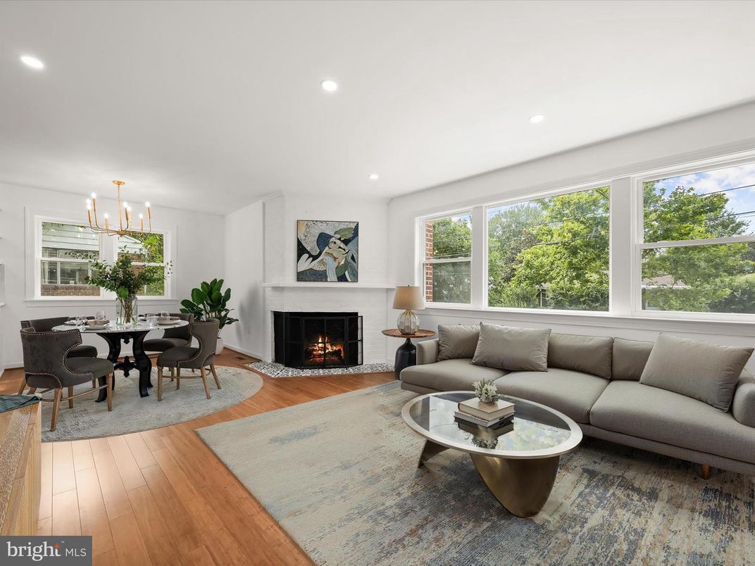 Chandelier, Dining room, Fireplace, Interior, Living room, Recessed Lighting, Wood Texture Flooring