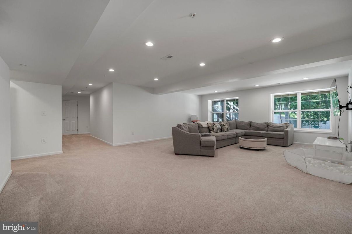 Interior, Living room, Recessed Lighting