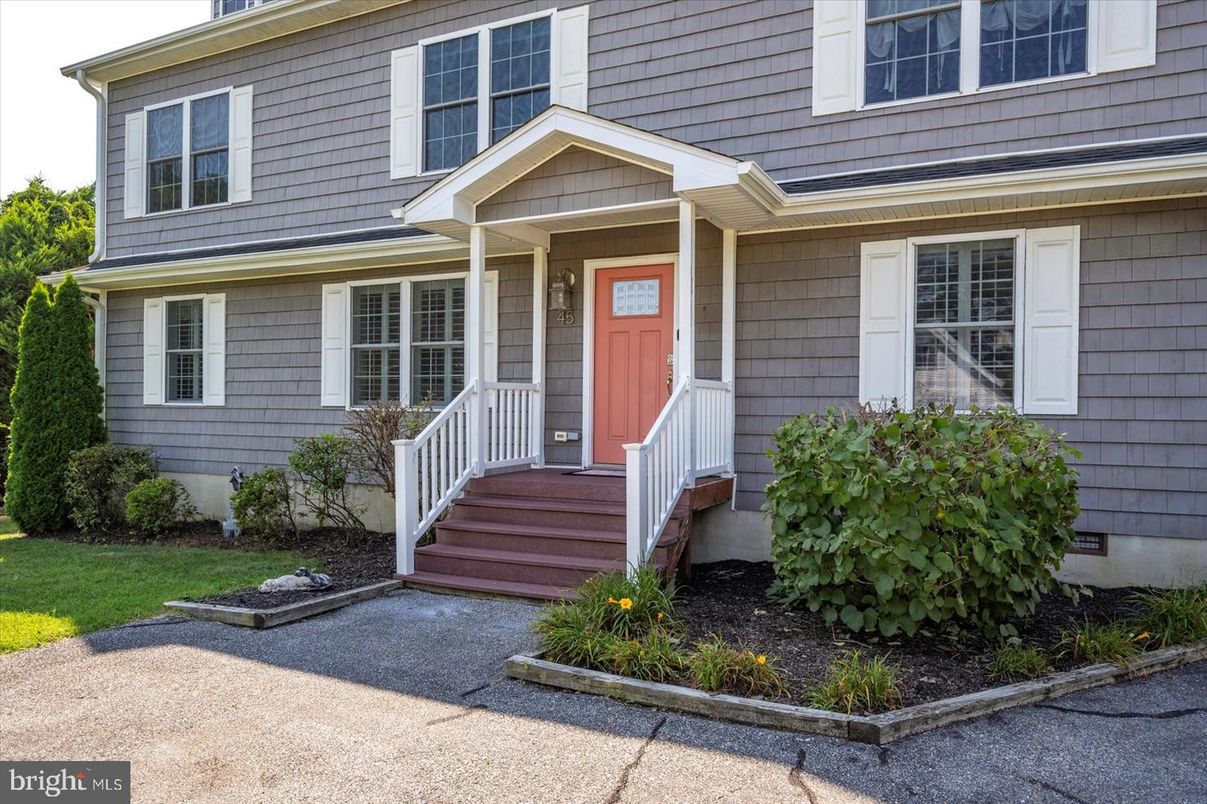 Exterior, Facade, American Craftsman