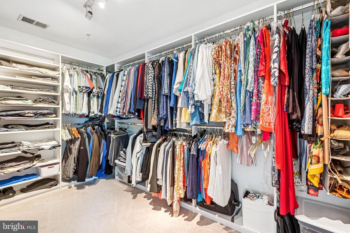 Interior, Walk-in Closets