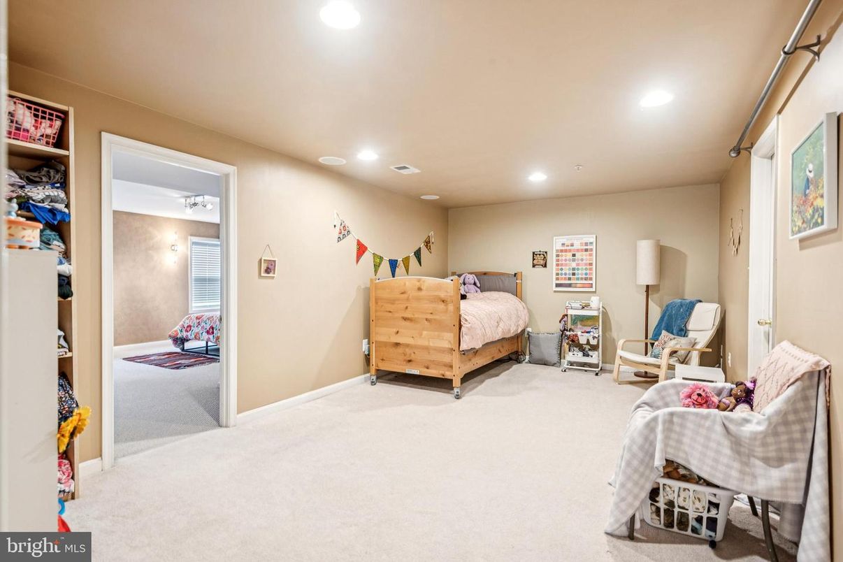 Bedroom, Interior, Recessed Lighting