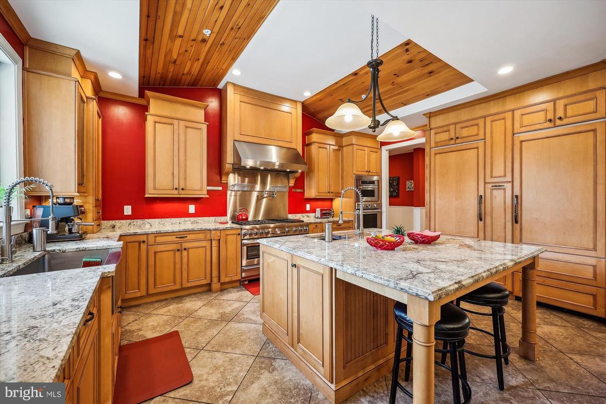 Interior, Kitchen, Pendant Lights, Recessed Lighting, Stainless Steel Appliances, Wooden Ceilings