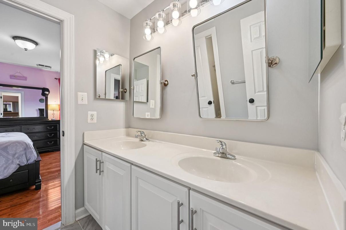 Bathroom, Dual Sink Vanities, Interior, Wood Texture Flooring