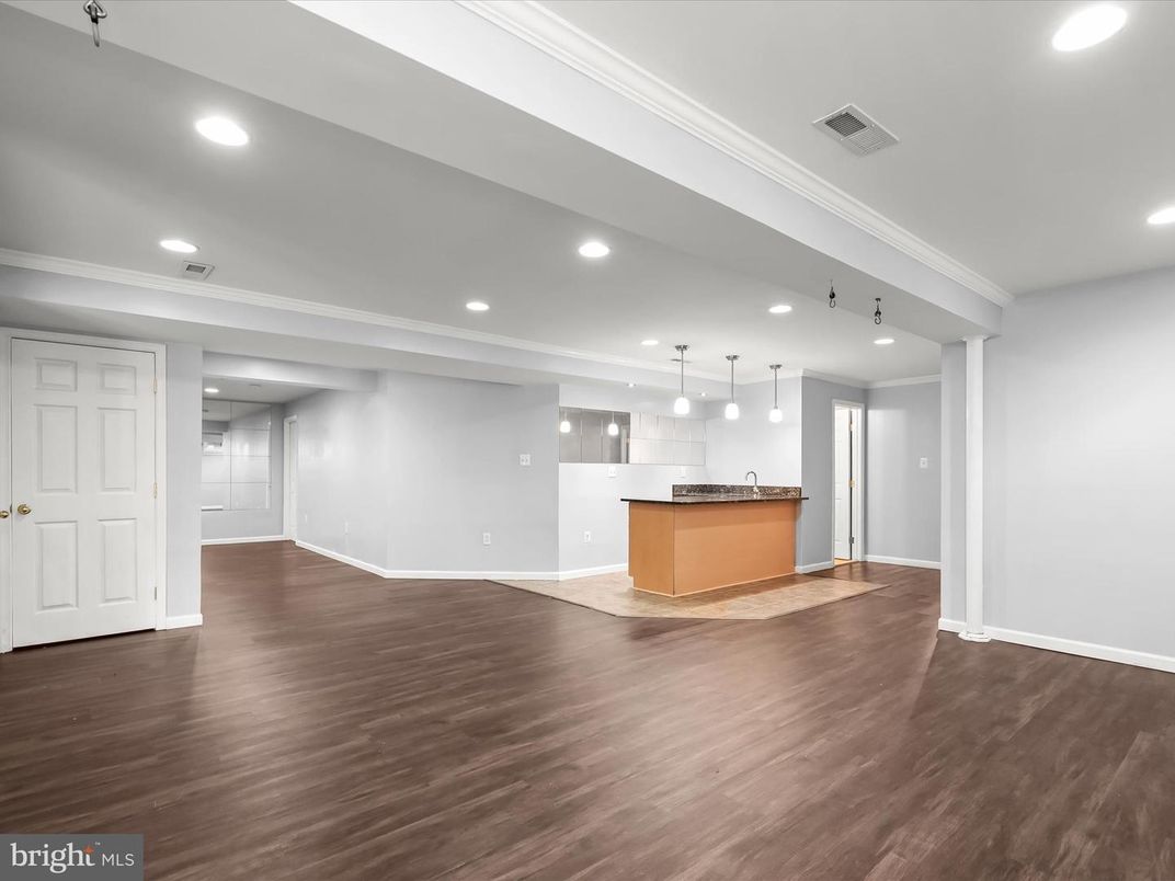 Empty room, Interior, Kitchen, Pendant Lights, Recessed Lighting, Wood Texture Flooring