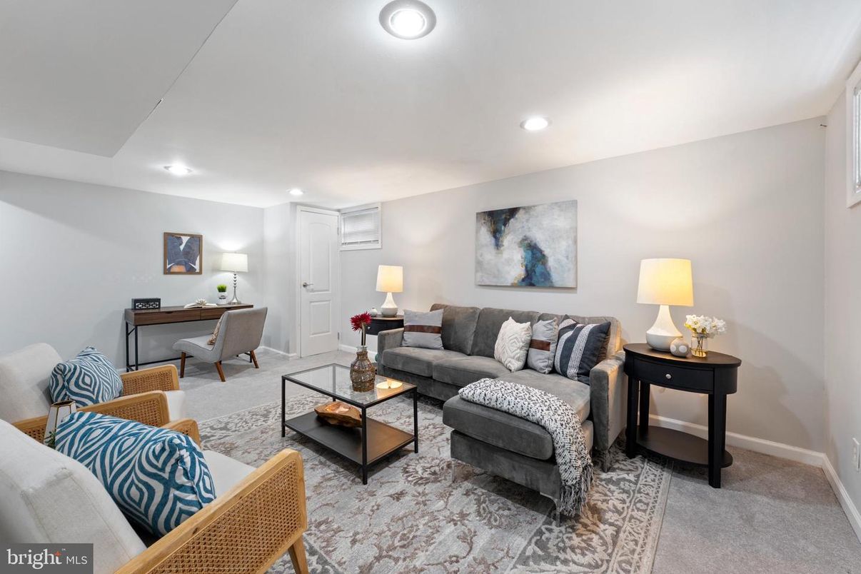 Interior, Living room, Recessed Lighting