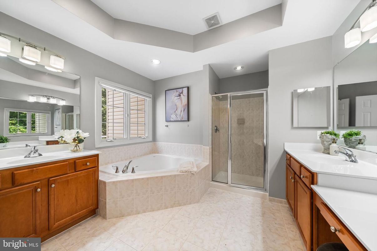 Bathroom, Dual Sink Vanities, Glass Shower, Interior, Recessed Lighting