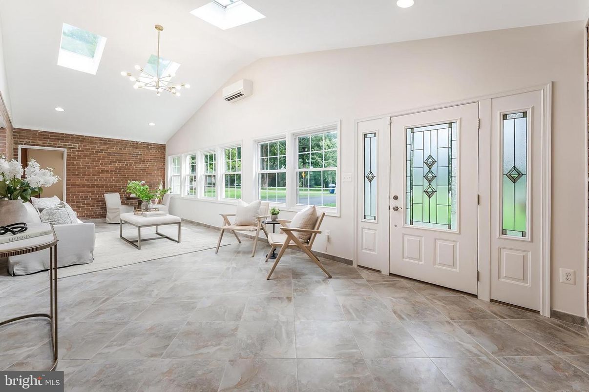 Interior, Living room, Recessed Lighting, Stone Walls
