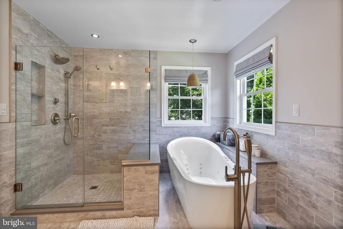 Bathroom, Free Standing Baths, Glass Shower, Interior, Pendant Lights, Recessed Lighting, Stone Walls