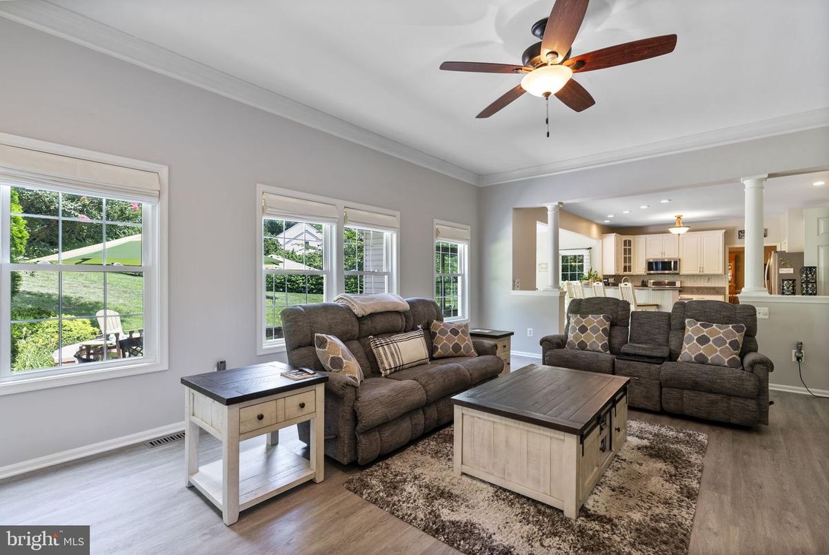 Interior, Kitchen, Living room, Pendant Lights, Recessed Lighting, Stainless Steel Appliances, Wood Texture Flooring