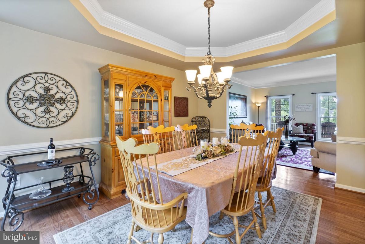 Chandelier, Dining room, Interior, Living room, Wood Texture Flooring