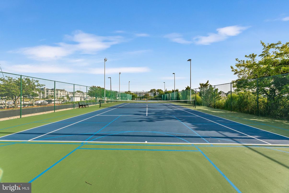 Exterior, Tennis Courts