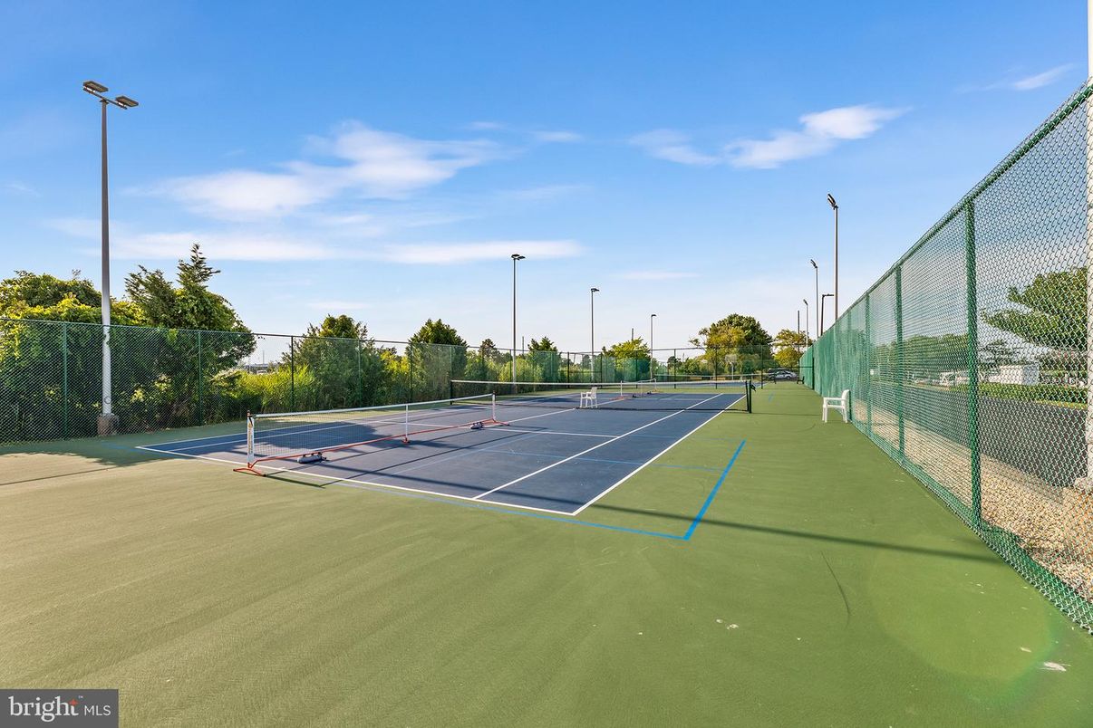 Exterior, Tennis Courts