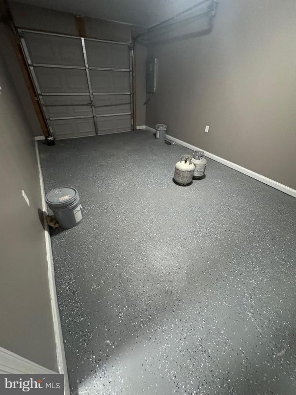 Garage, Interior