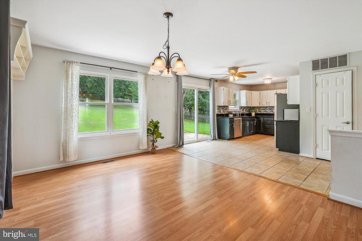 Chandelier, Empty room, Interior, Kitchen, Wood Texture Flooring