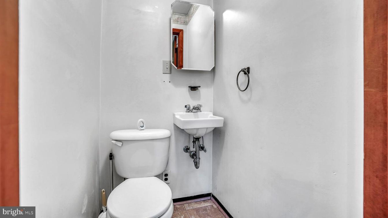 Bathroom, Interior