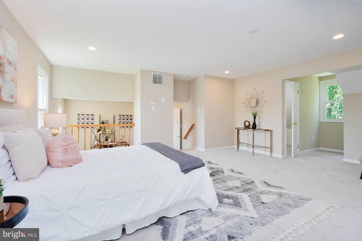 Bedroom, Interior, Recessed Lighting