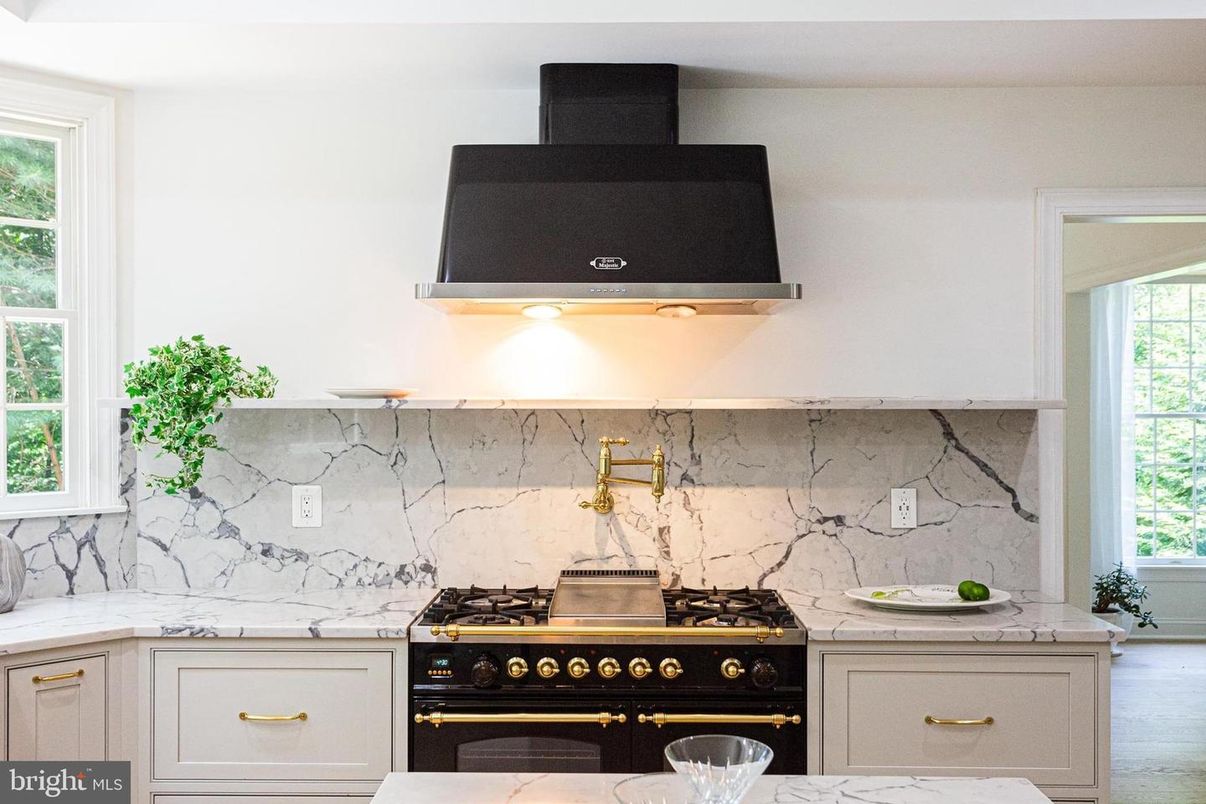 Interior, Kitchen, Marble Walls