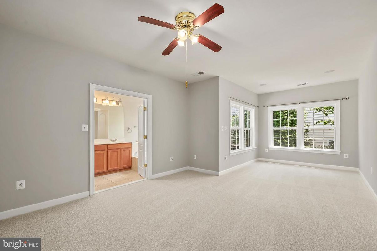 Bathroom, Empty room, Interior
