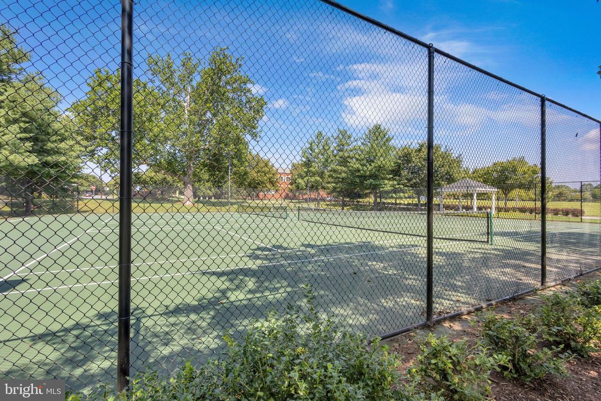 Exterior, Tennis Courts