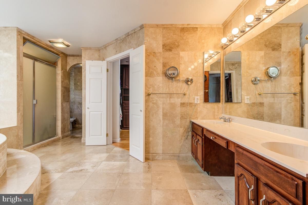 Bathroom, Dual Sink Vanities, Glass Shower, Interior