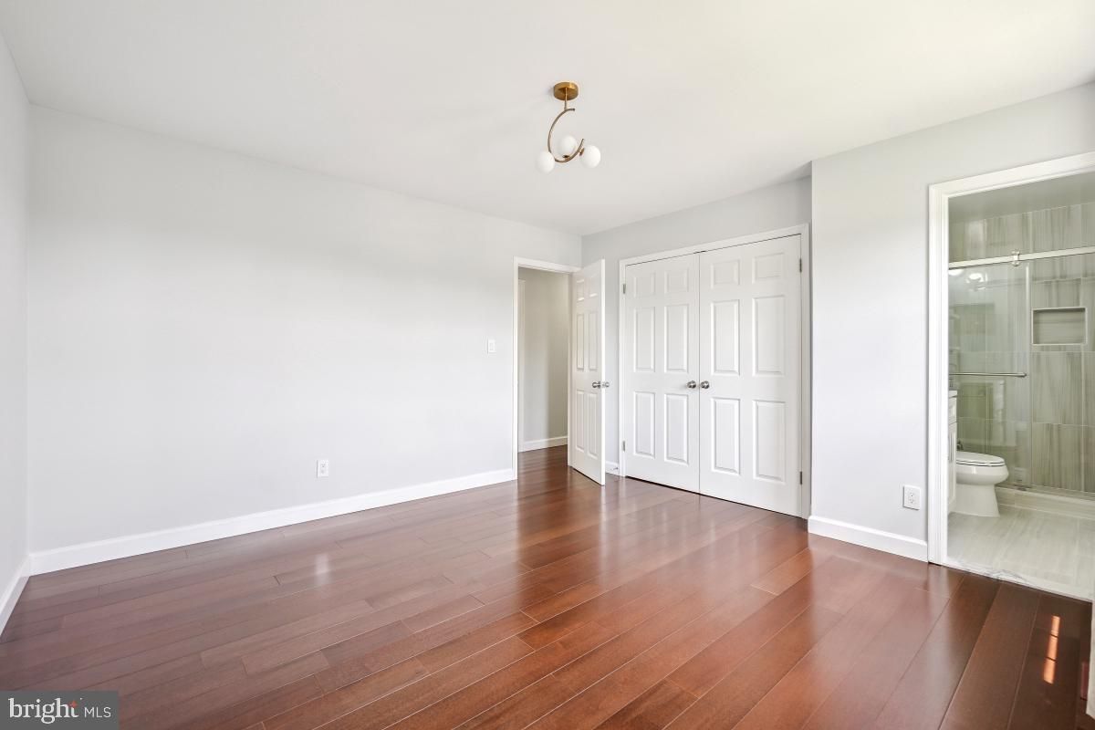 Bathroom, Empty room, Interior, Wood Texture Flooring