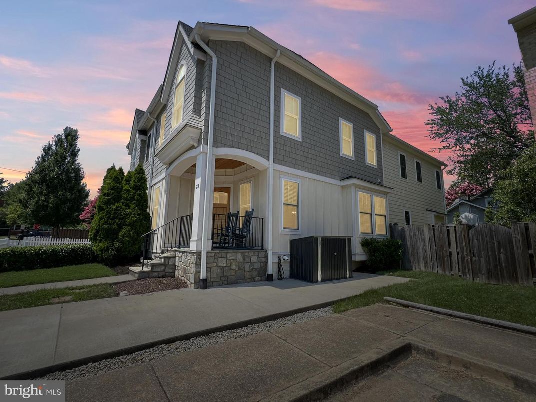 Exterior, Facade, Queen Anne Victorian