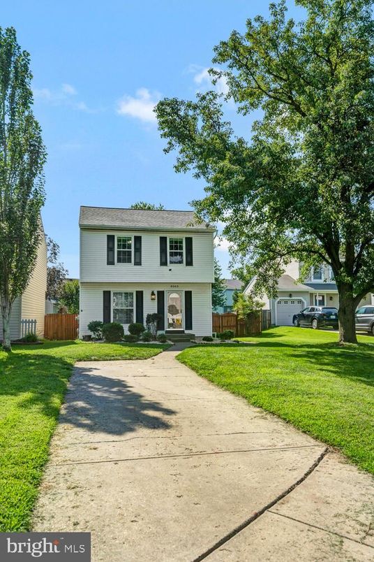 Backyard, Exterior, Facade, Georgian