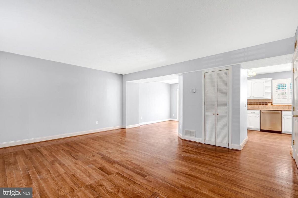 Empty room, Interior, Wood Texture Flooring