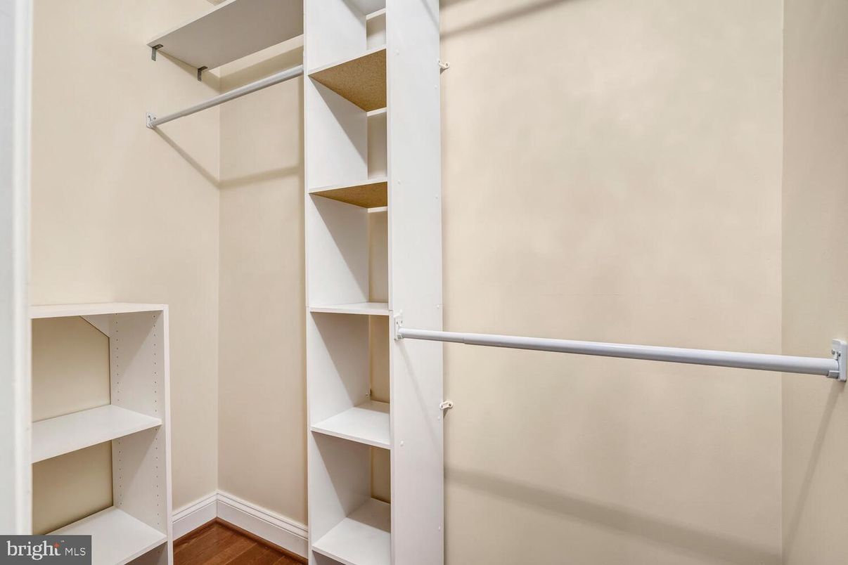 Interior, Walk-in Closets, Wood Texture Flooring
