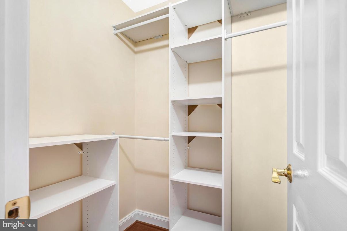 Interior, Walk-in Closets