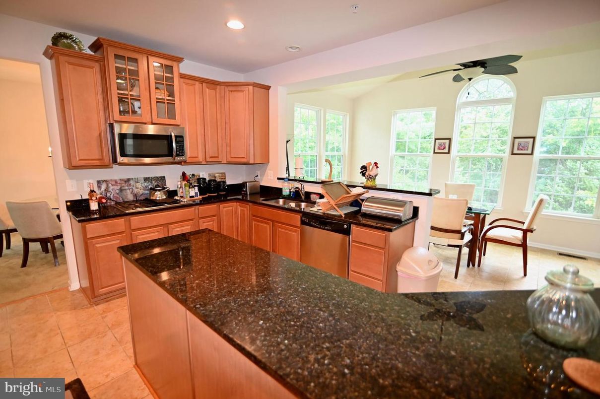 Dining room, Interior, Kitchen, Recessed Lighting