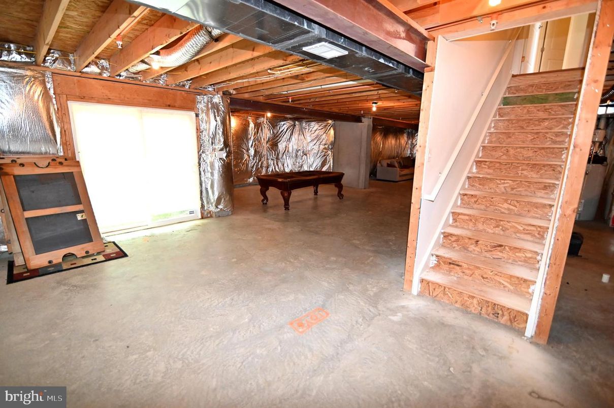 Game Room, Interior, Wooden Beams