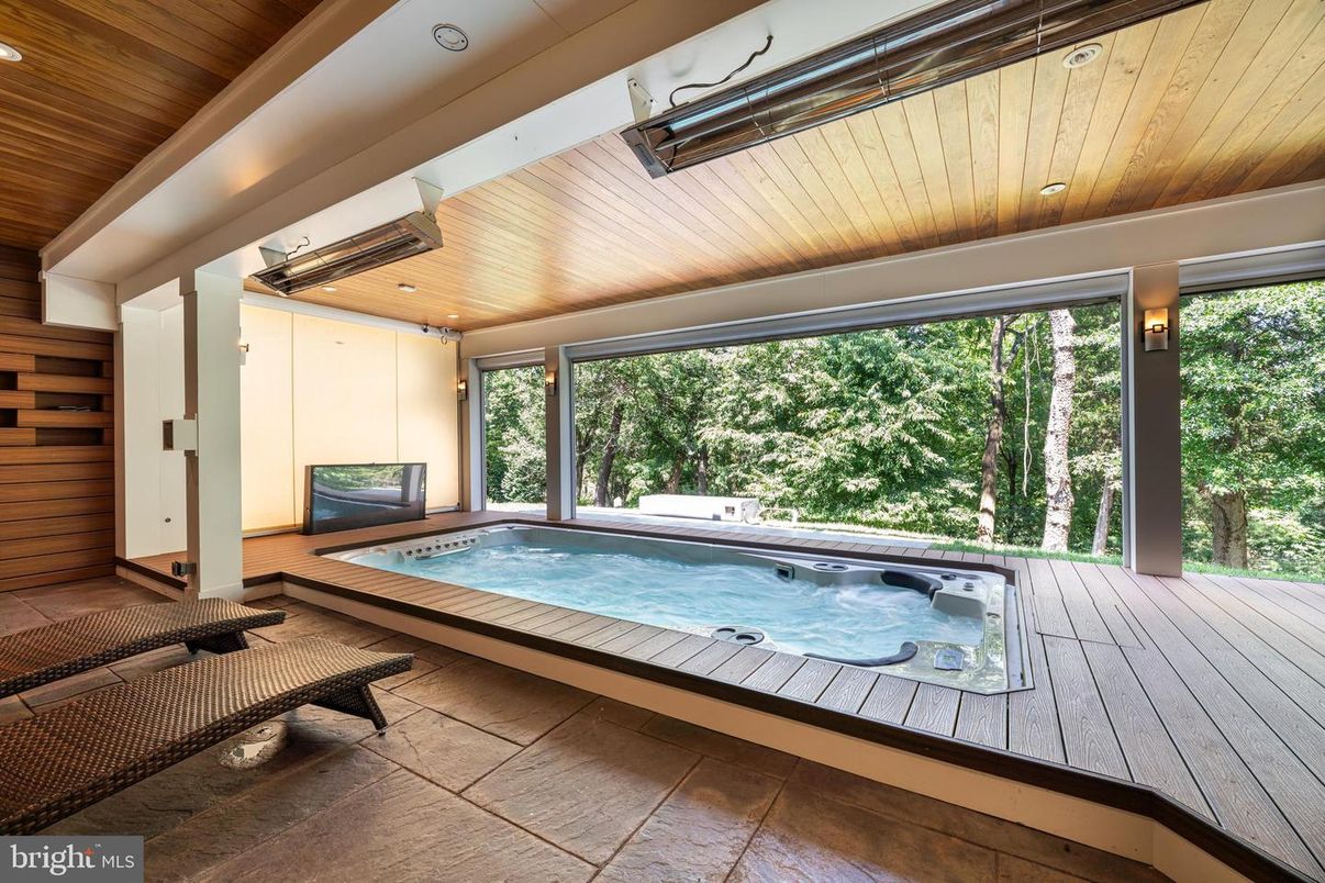 Hot Tub, Interior, Recessed Lighting, Wooden Ceilings