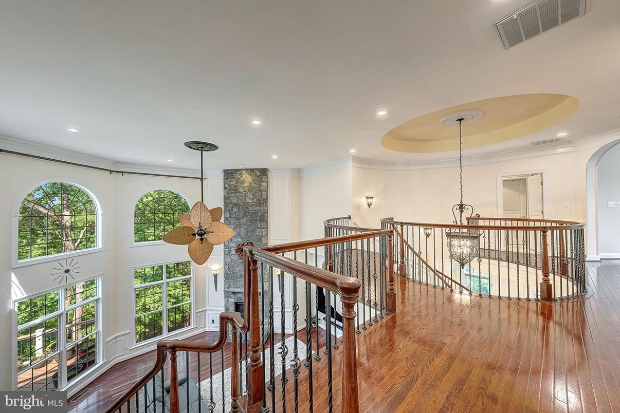 Chandelier, Interior, Recessed Lighting, Wood Texture Flooring