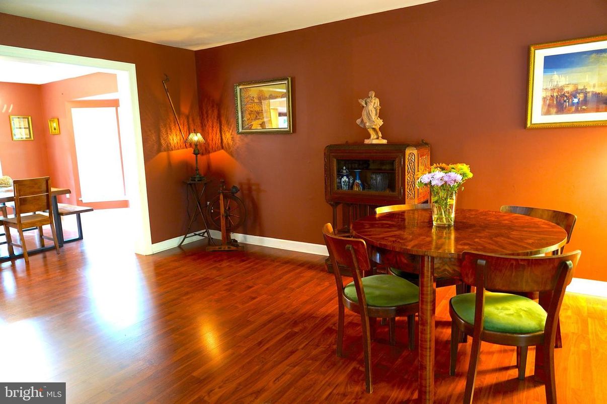 Dining room, Interior, Wood Texture Flooring