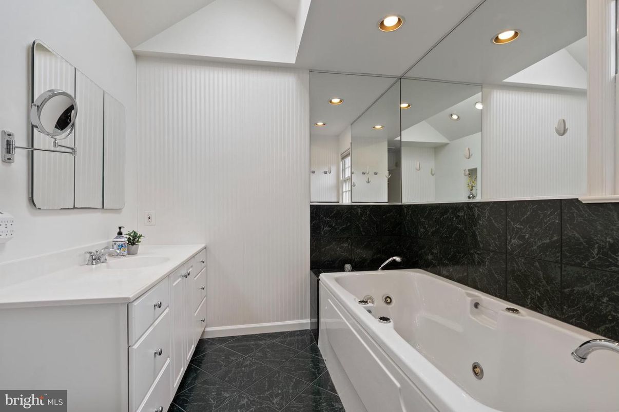 Bathroom, Dual Sink Vanities, Interior, Marble, Recessed Lighting