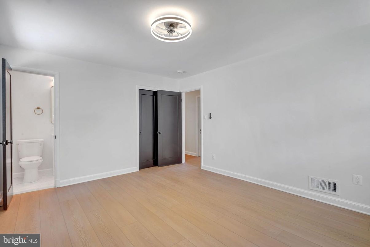 Bathroom, Empty room, Interior, Wood Texture Flooring